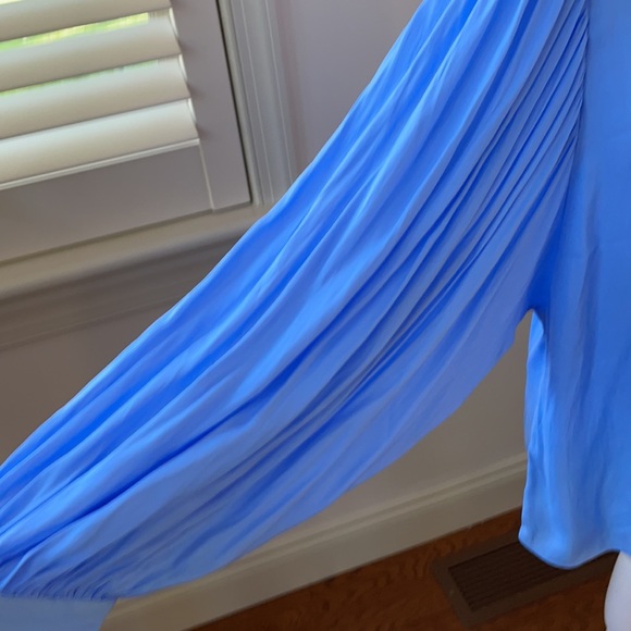 NWOT Gorgeous Lilly Pulitzer Maisel Top Blue Peri Color Large - Picture 2 of 9